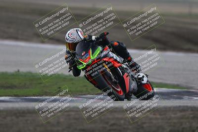 media/Nov-29-2025-TrackDaz (Sat) [[10ae2d9bce]]/B Group/Session 3 (Outside Grapevine)/